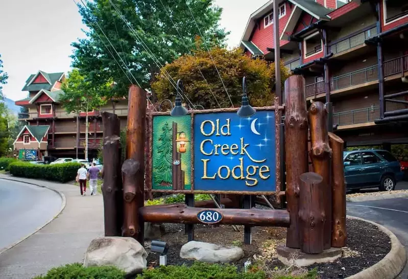 old creek lodge sign